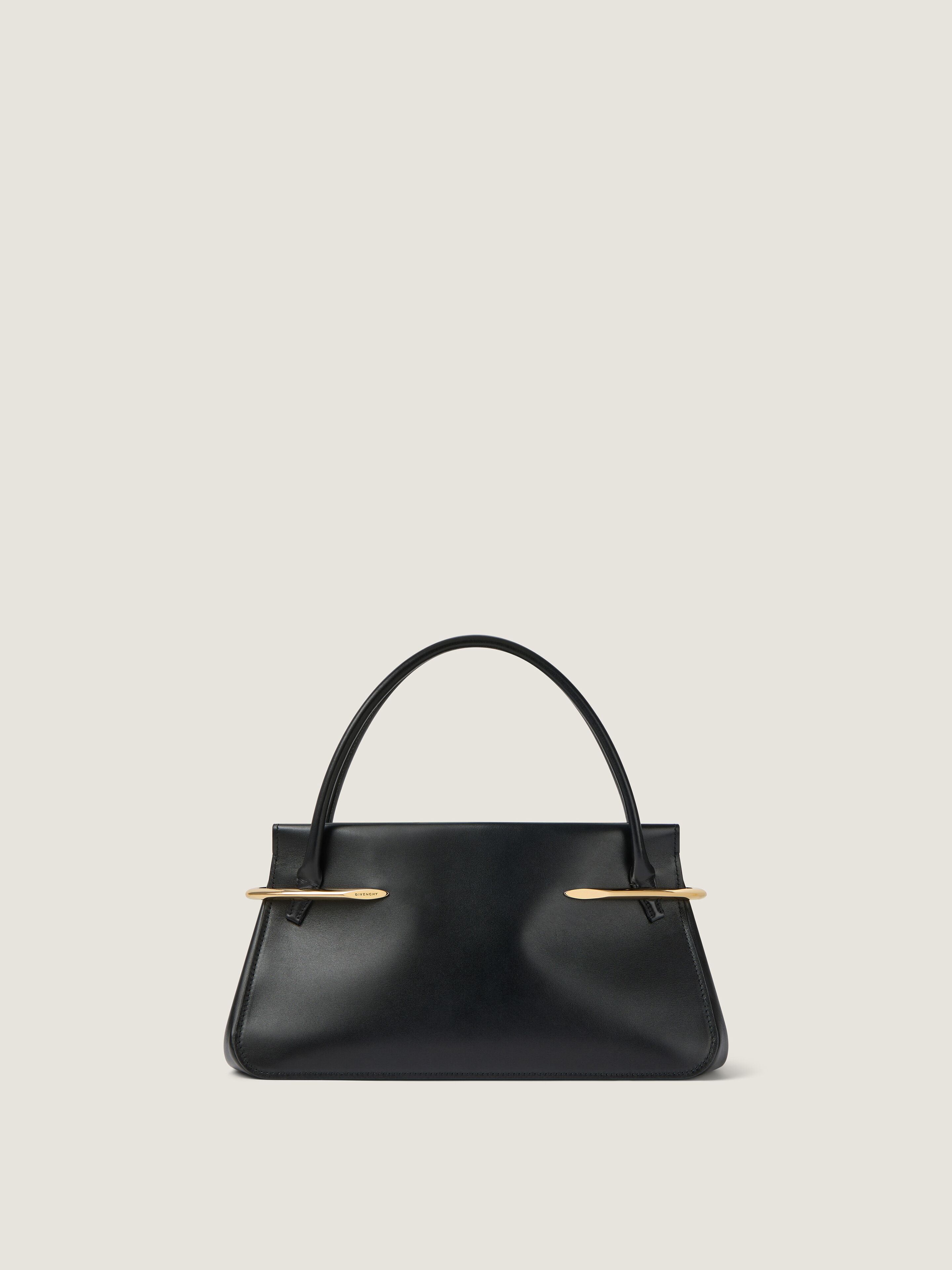 Medium Pinch bag in leather